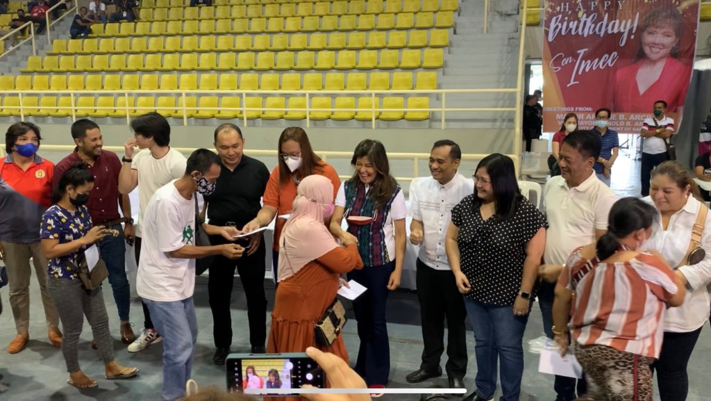 SEN. IMEE, NAMAHAGI NG 20-M AYUDA SA BATANGAS AT&nbsp;LAGUNA